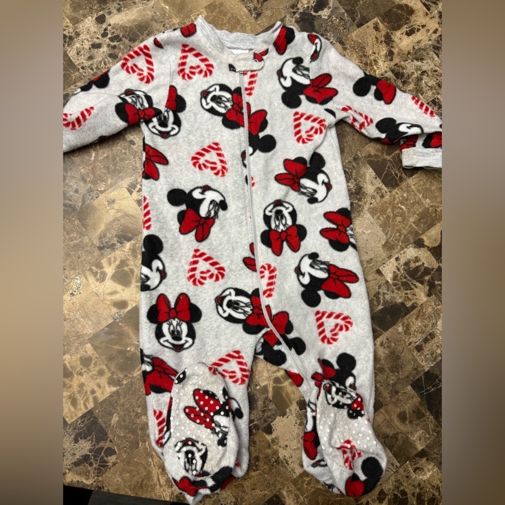 Disney fleece Minie mouse pajamas 18-24 months